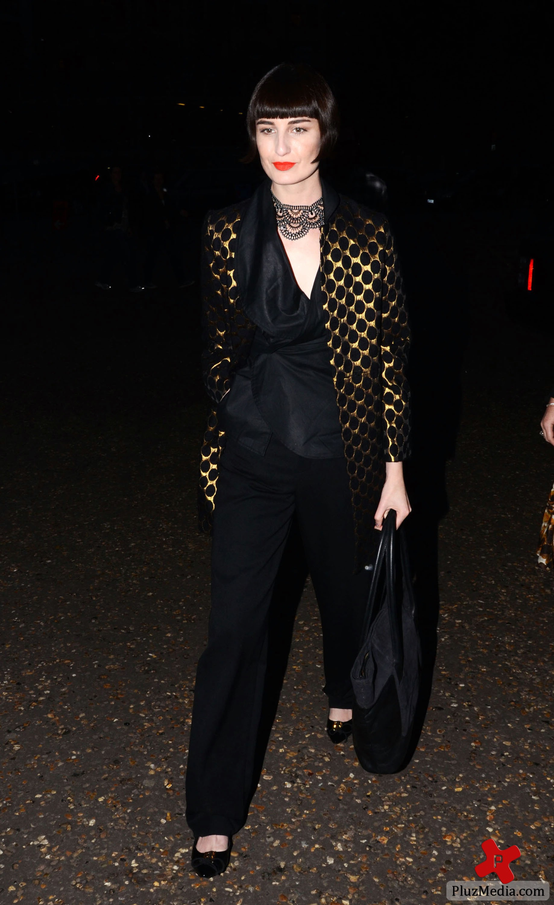 Erin O Connor - London Fashion Week Spring Summer 2012 - Matthew Williamson - Outside | Picture 81497
